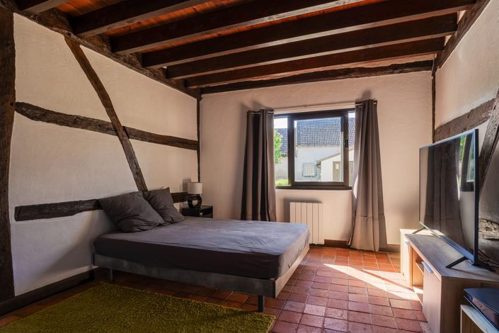 Image No.8-4 Bed House for sale