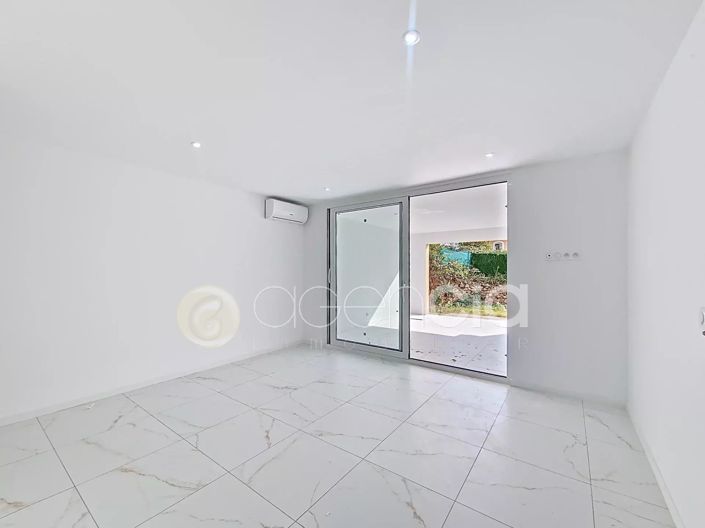 Image No.10-3 Bed Apartment for sale