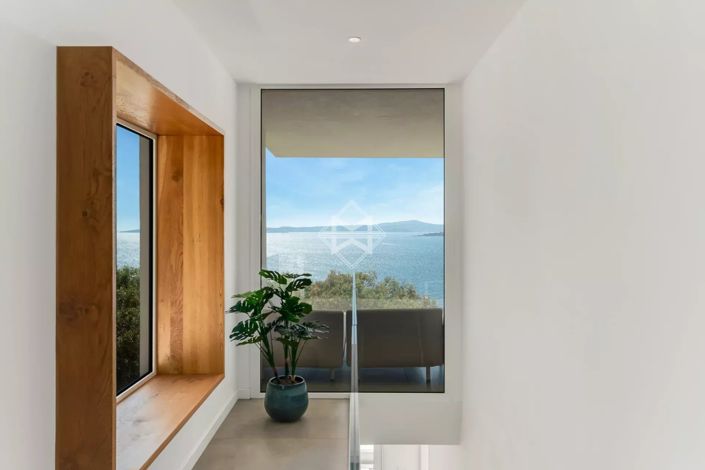 Image No.15-4 Bed House for sale