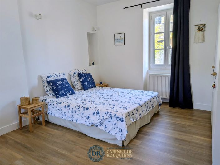 Image No.18-6 Bed House for sale