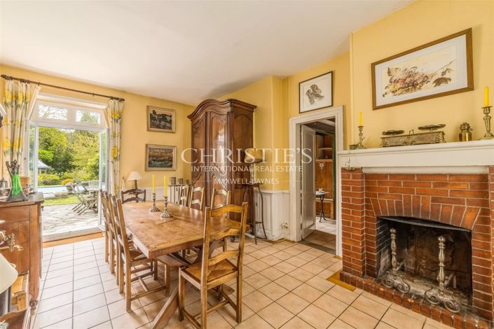 Image No.11-3 Bed House for sale