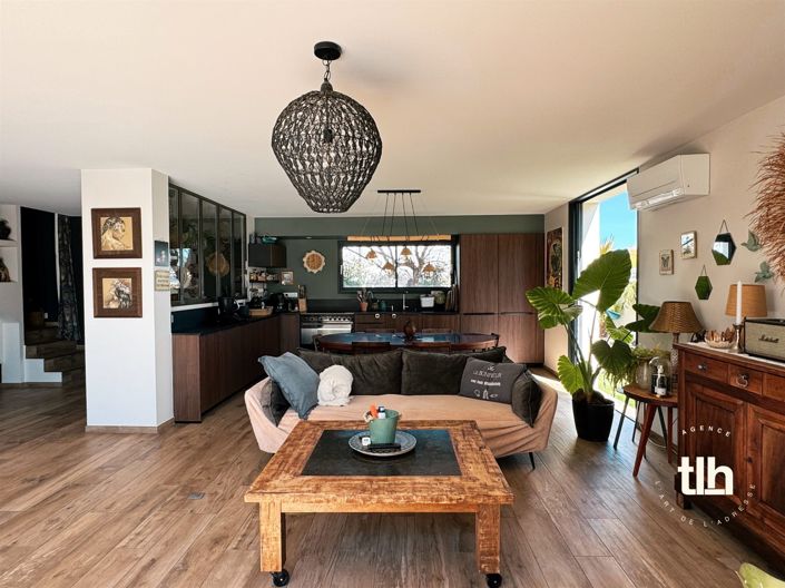 Image No.9-3 Bed House for sale