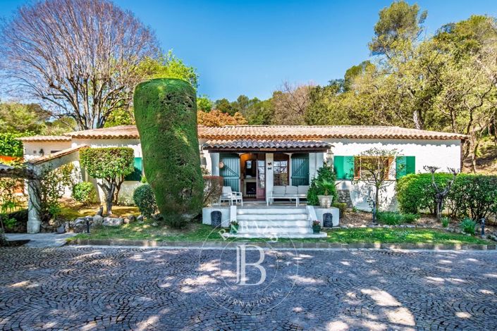 Image No.16-6 Bed House for sale