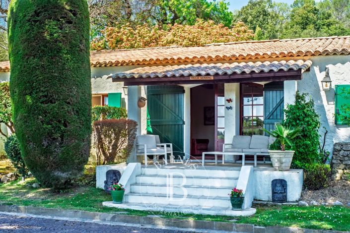 Image No.17-6 Bed House for sale