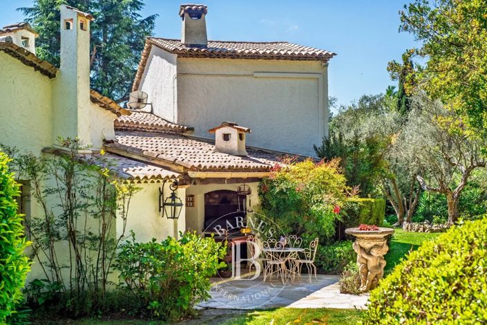 Image No.3-6 Bed House for sale