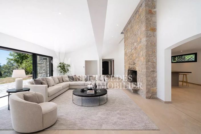 Image No.7-5 Bed House for sale