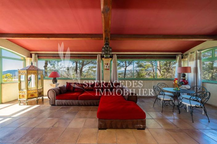 Image No.14-6 Bed House for sale