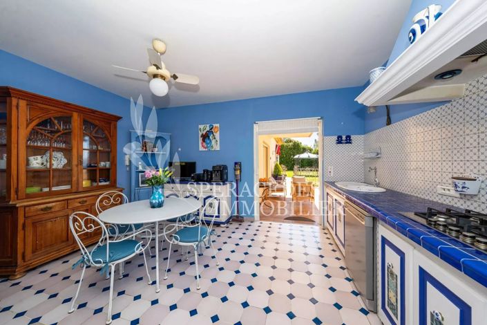 Image No.15-6 Bed House for sale