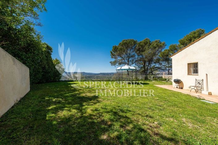 Image No.24-6 Bed House for sale
