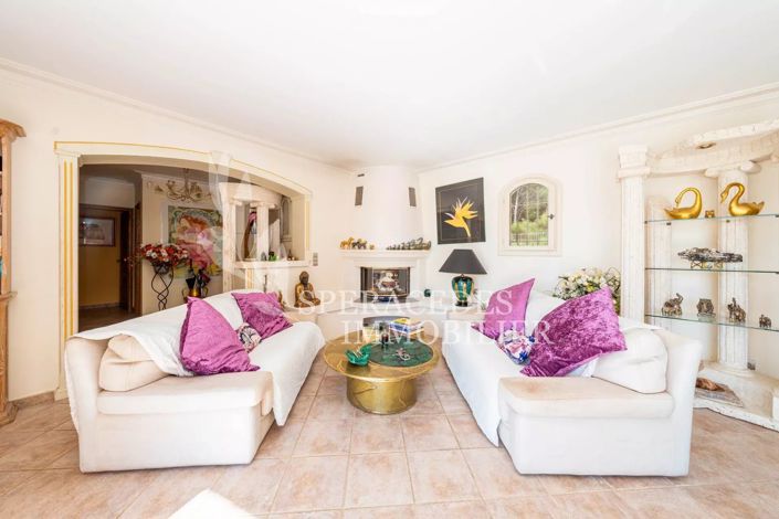 Image No.10-4 Bed House for sale