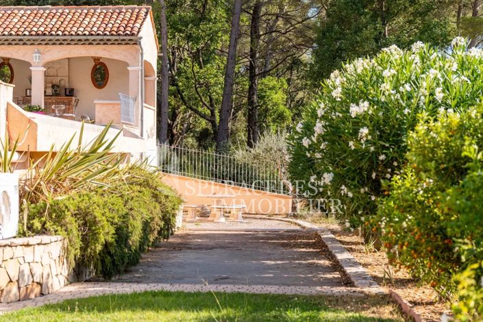 Image No.20-4 Bed House for sale