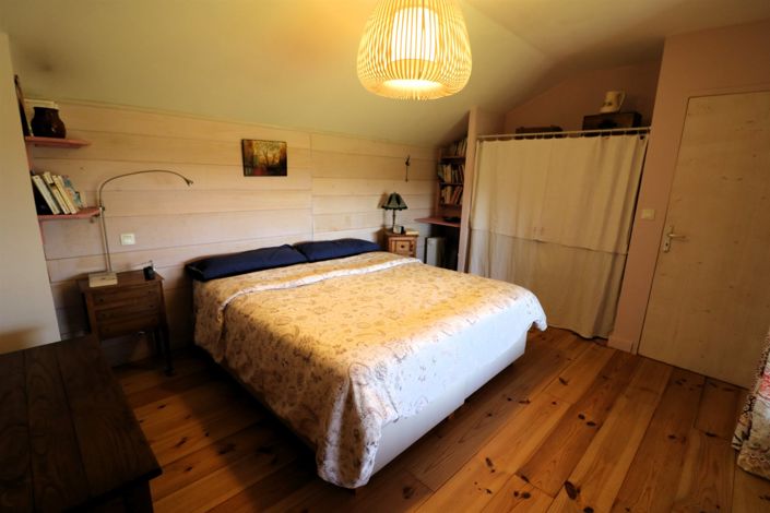 Image No.18-5 Bed House for sale