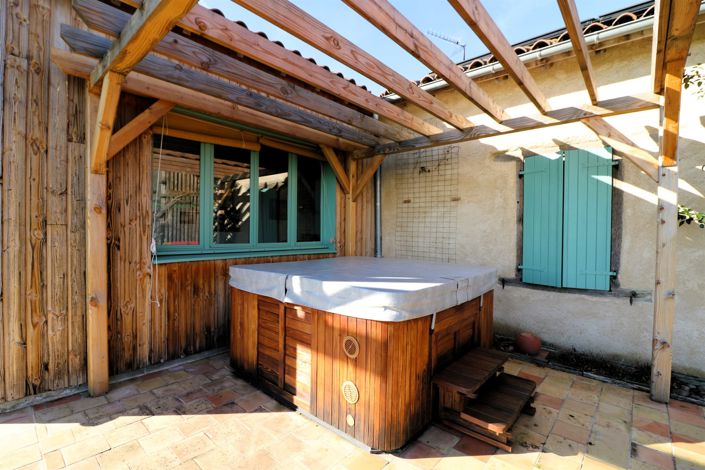 Image No.19-5 Bed House for sale