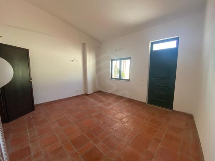 Image No.15-4 Bed House for sale
