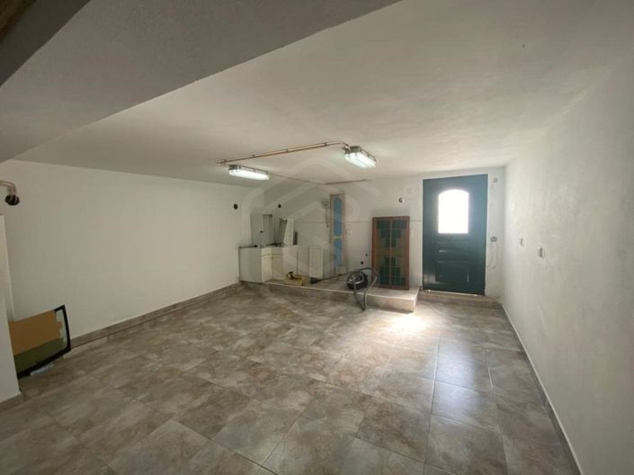 Image No.22-4 Bed House for sale
