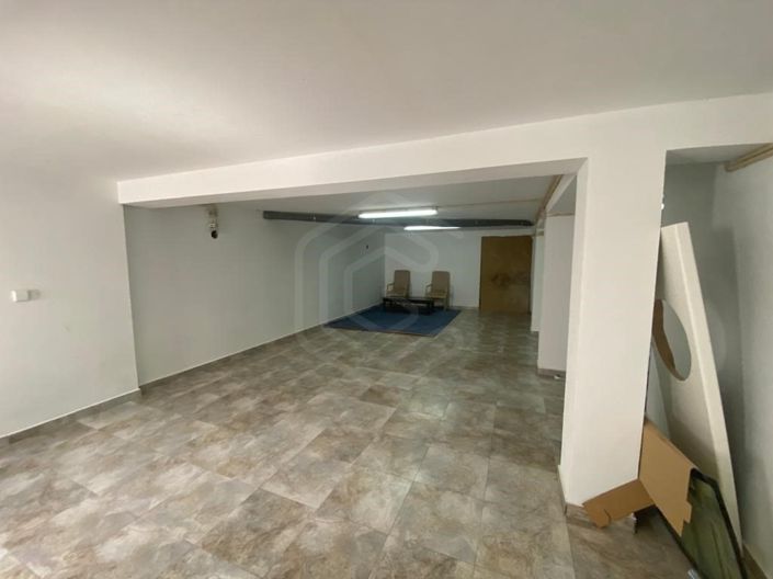 Image No.24-4 Bed House for sale