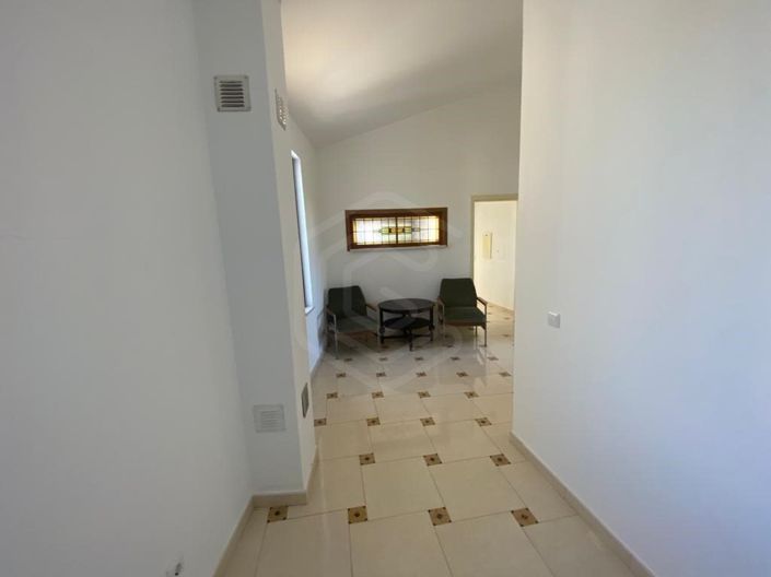 Image No.29-4 Bed House for sale