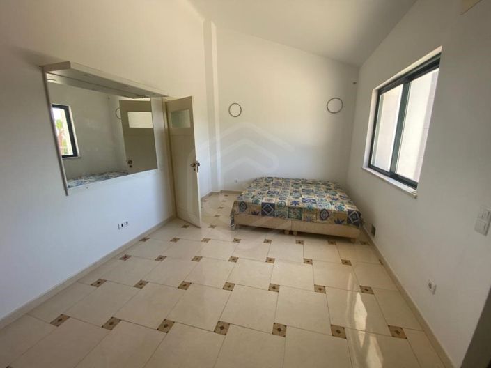 Image No.32-4 Bed House for sale