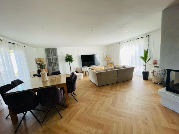 Image No.2-7 Bed House for sale
