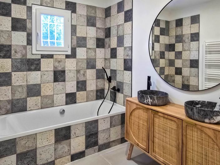 Image No.13-5 Bed House for sale