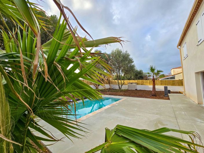 Image No.3-5 Bed House for sale