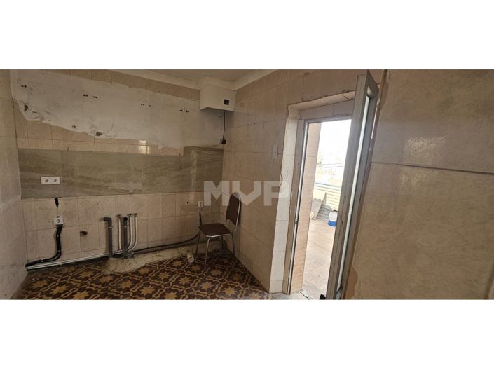 Image No.12-3 Bed House for sale