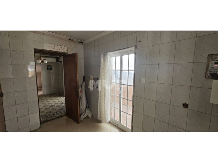 Image No.25-3 Bed House for sale