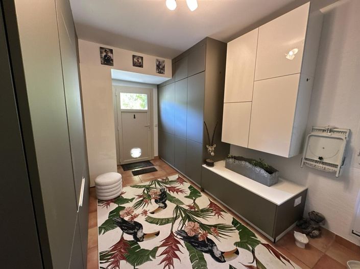 Image No.16-3 Bed House for sale