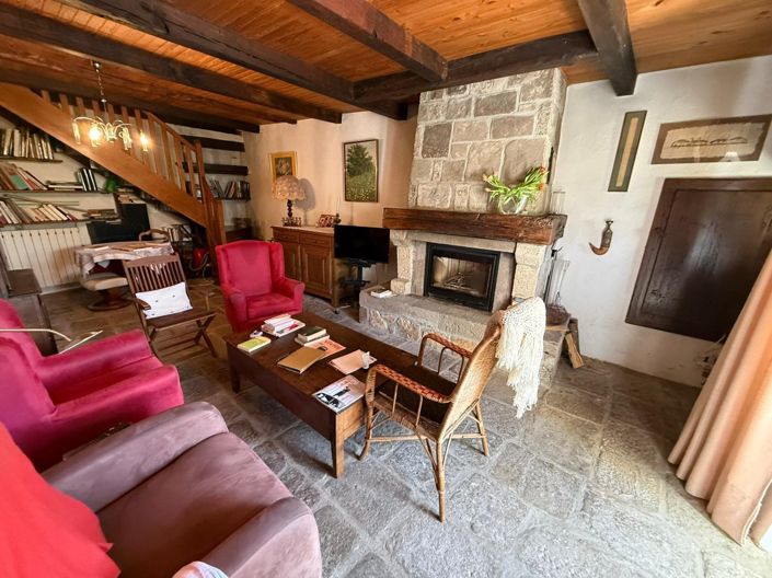 Image No.12-8 Bed House for sale
