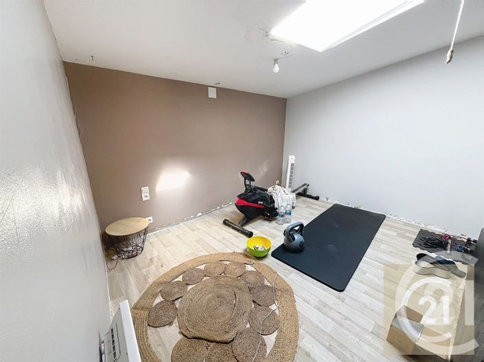 Image No.15-4 Bed House for sale