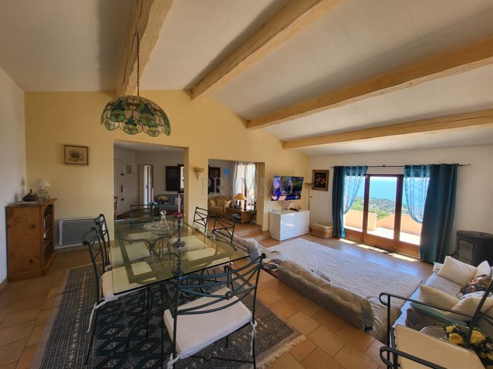 Image No.10-4 Bed House for sale