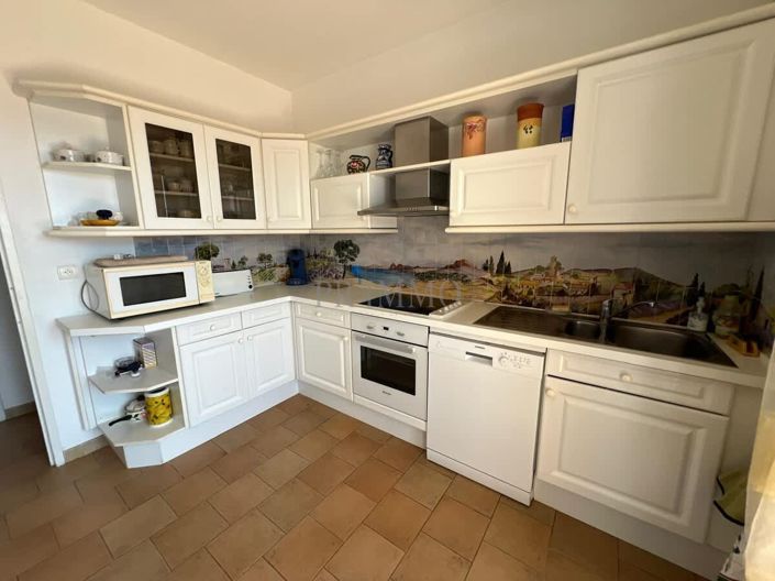 Image No.13-4 Bed House for sale