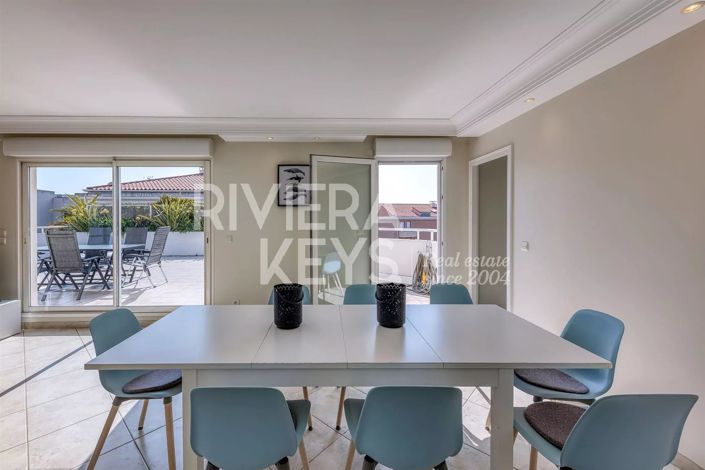 Image No.10-3 Bed Apartment for sale