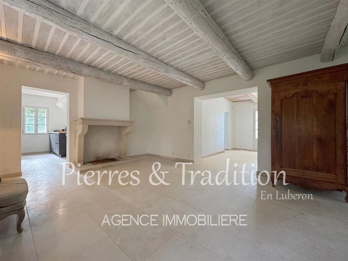 Image No.2-5 Bed House for sale