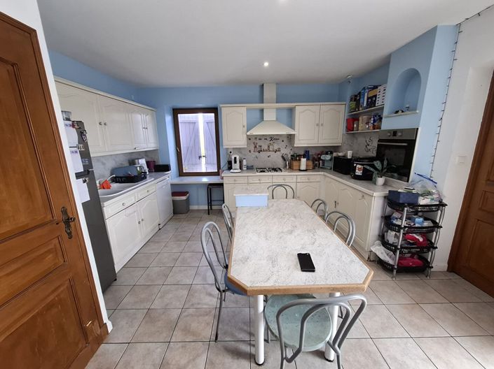 Image No.6-5 Bed House for sale