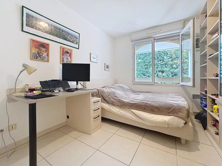 Image No.8-3 Bed Apartment for sale