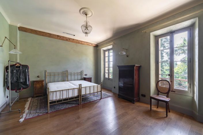 Image No.11-6 Bed House for sale