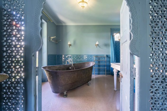 Image No.9-6 Bed House for sale