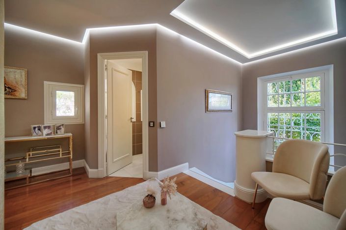 Image No.9-6 Bed House for sale