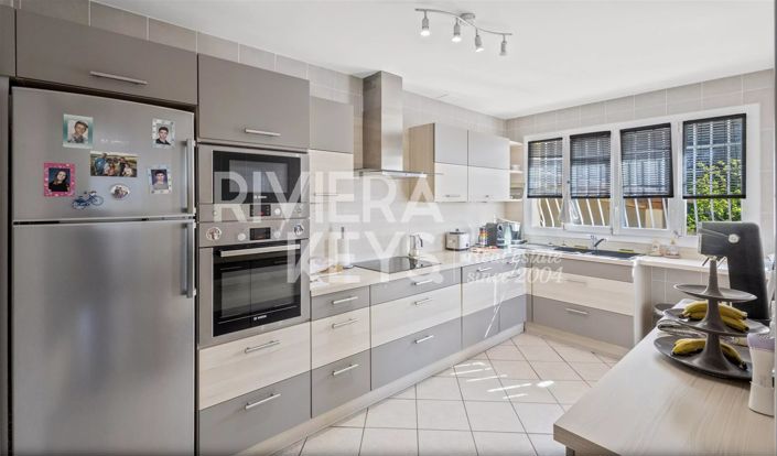 Image No.16-5 Bed House for sale