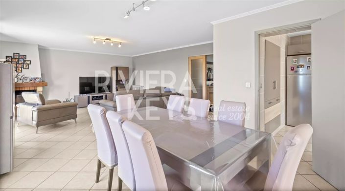 Image No.19-5 Bed House for sale