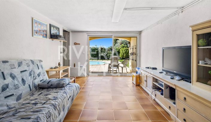 Image No.25-5 Bed House for sale