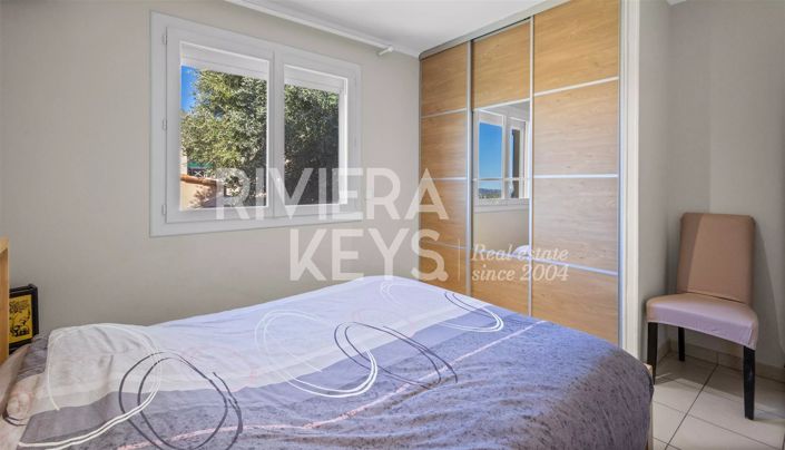 Image No.31-5 Bed House for sale