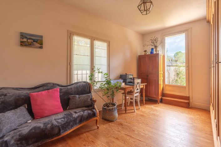 Image No.17-4 Bed House for sale
