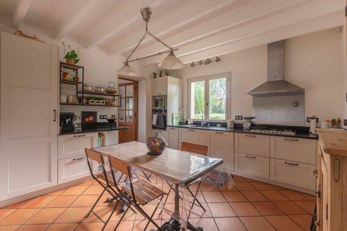 Image No.9-4 Bed House for sale
