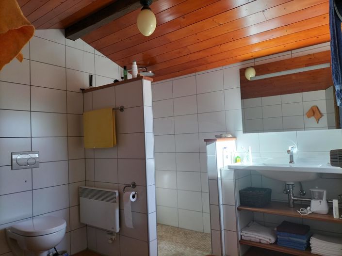 Image No.11-3 Bed House for sale
