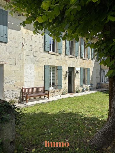Image No.17-8 Bed Property for sale