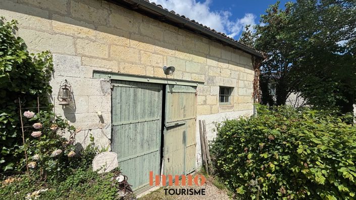 Image No.25-8 Bed Property for sale