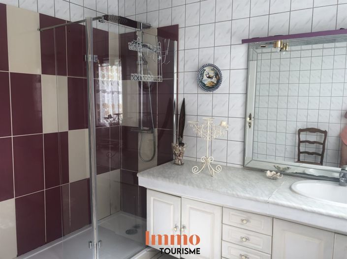 Image No.13-6 Bed House for sale
