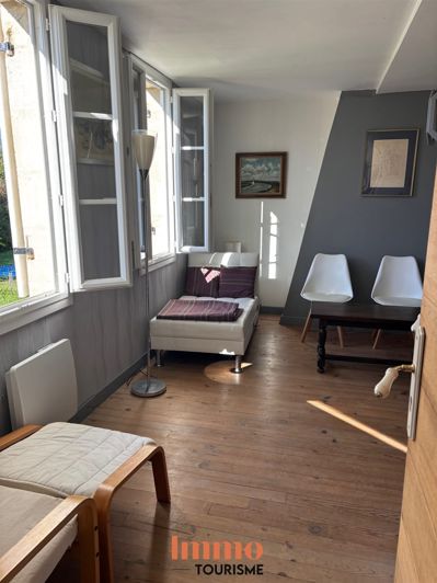 Image No.5-6 Bed House for sale